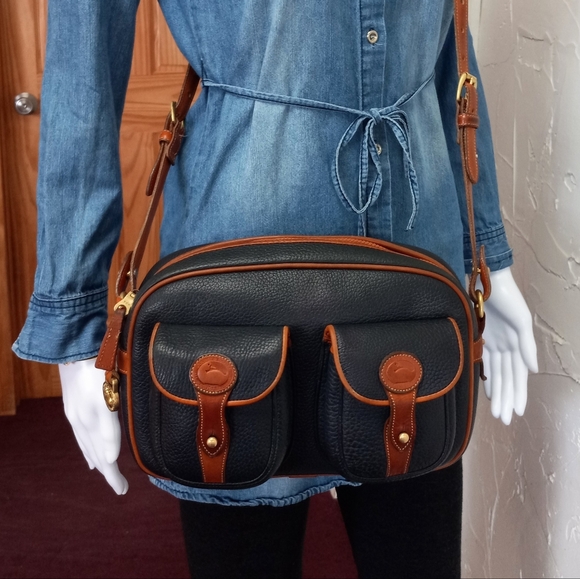 Dooney & Bourke Explorer R85, 1990's Navy Blue, RARE. - Picture 14 of 14